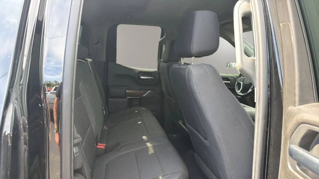 2019 Chevrolet Silverado 1500 Image 9