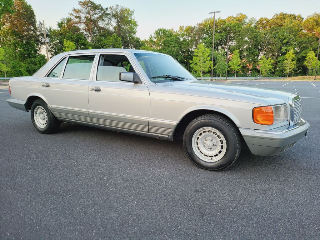 1984 Mercedes-Benz 500 Image 7