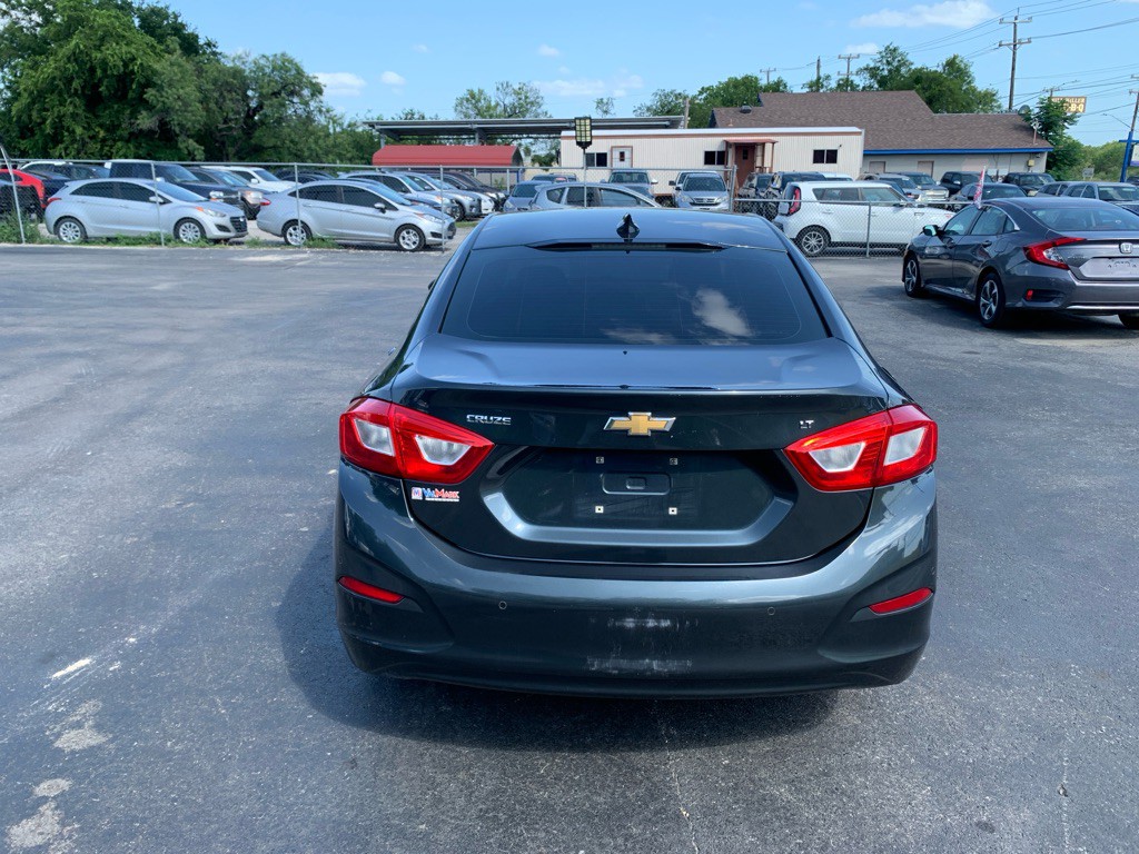 2017 Chevrolet Cruze Image 4
