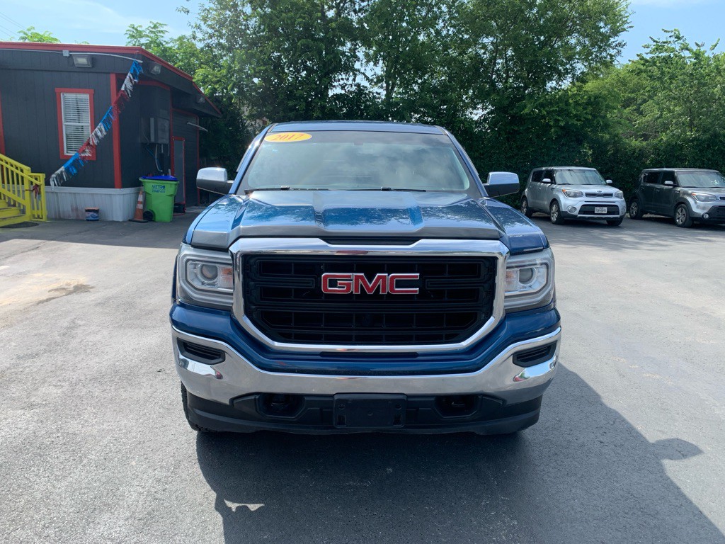 2017 GMC Sierra Image 8