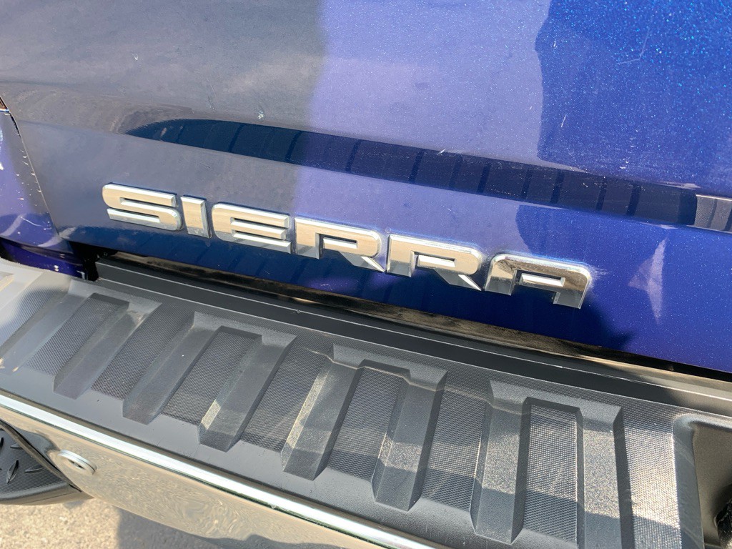 2017 GMC Sierra Image 21