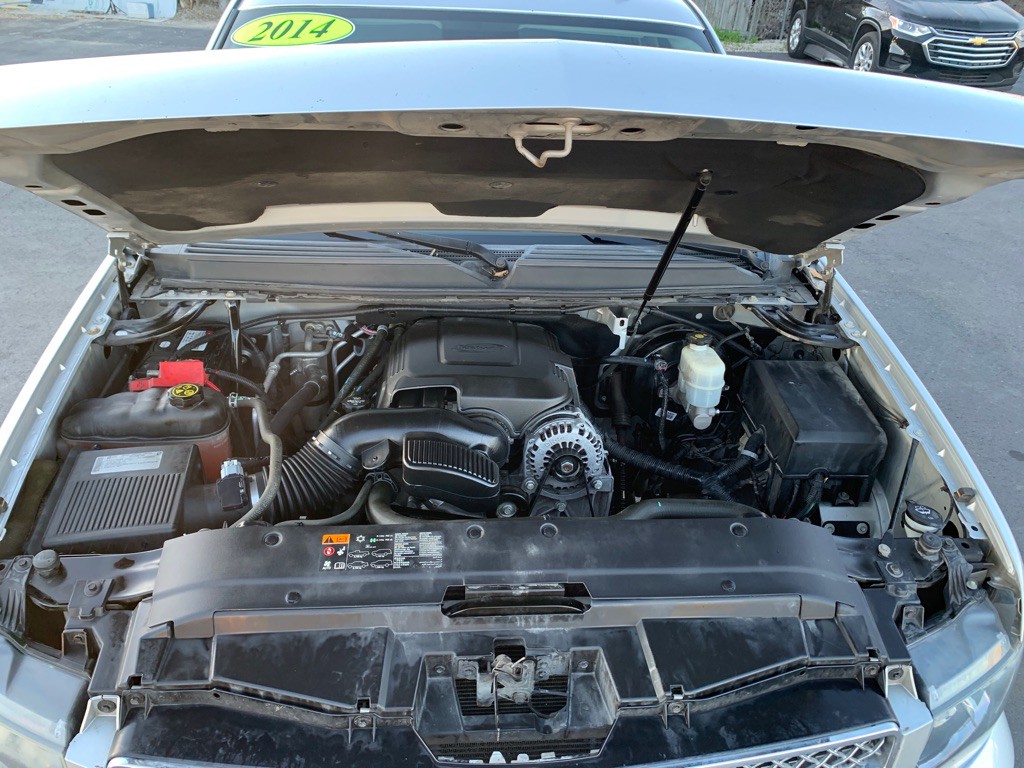 2014 Chevrolet Suburban Image 23
