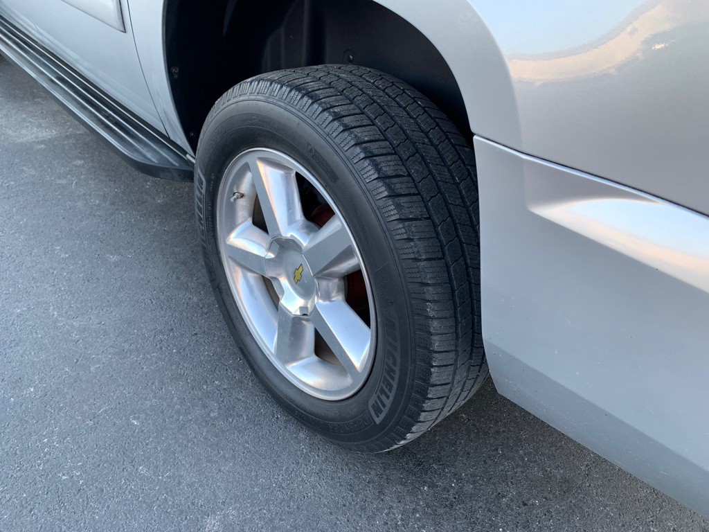 2014 Chevrolet Suburban Image 28