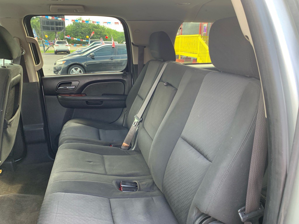 2014 Chevrolet Suburban Image 44