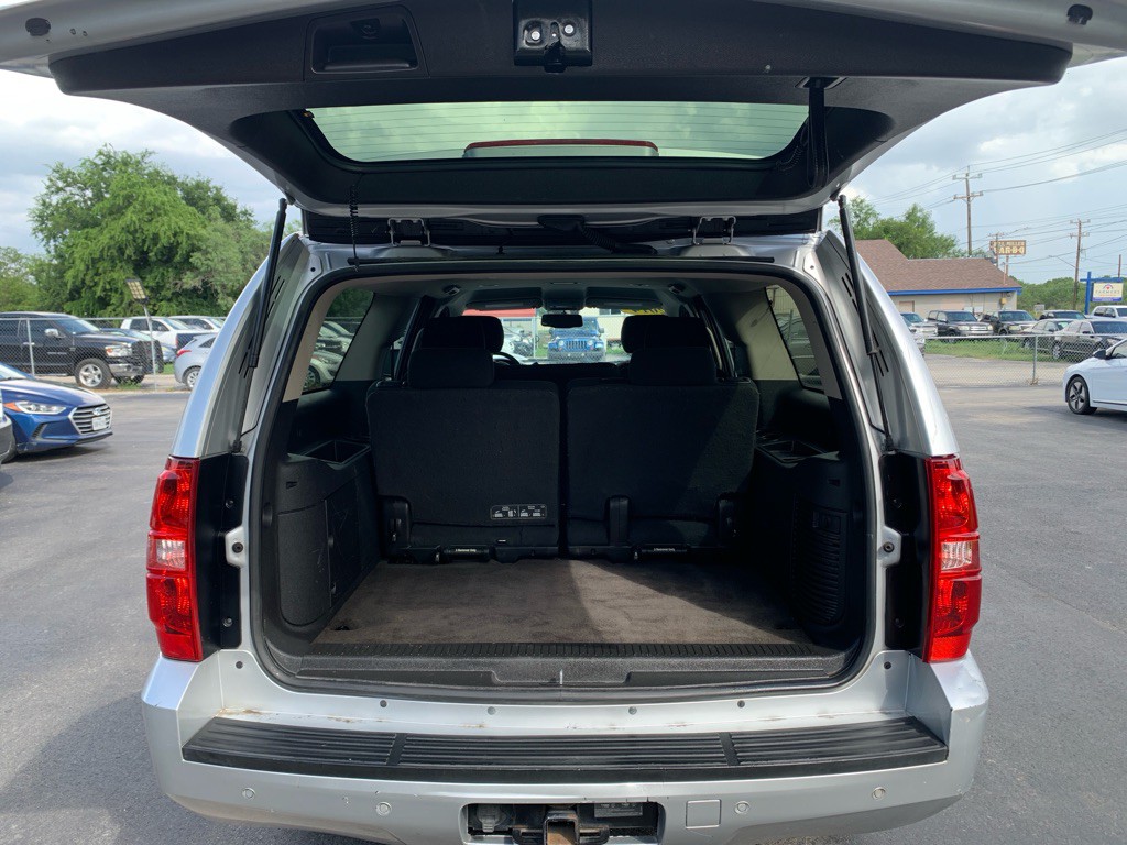 2014 Chevrolet Suburban Image 46