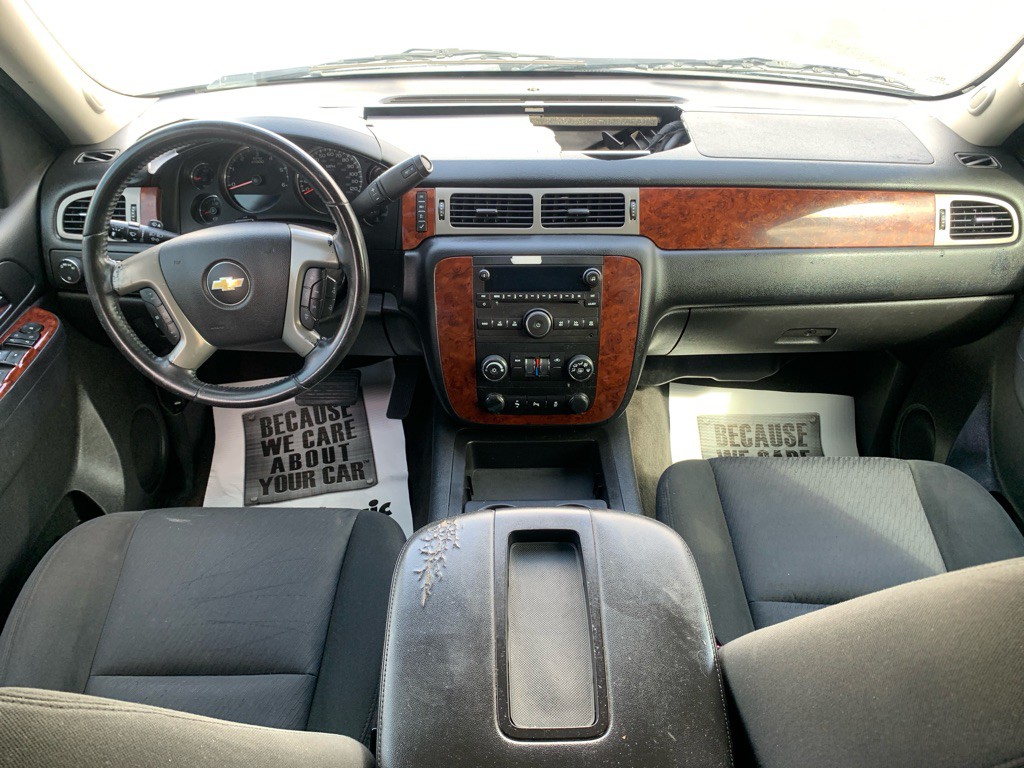 2014 Chevrolet Suburban Image 48