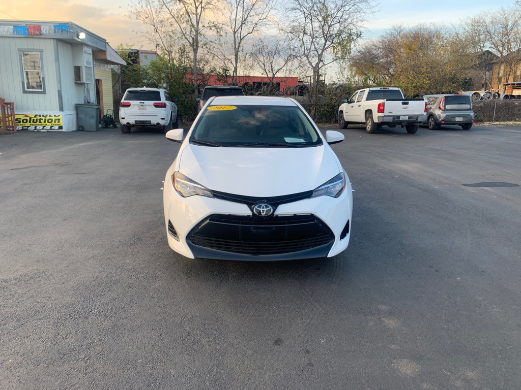 2017 Toyota Corolla Image 8
