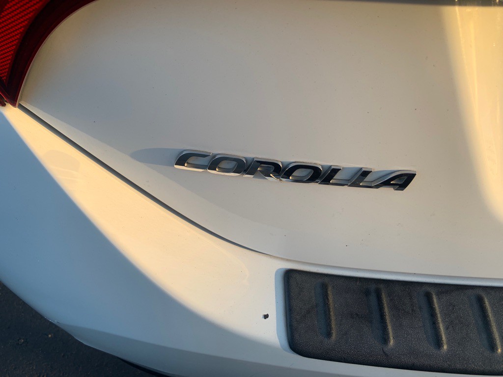 2017 Toyota Corolla Image 29