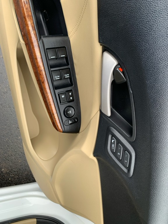 2011 Honda Accord Image 9