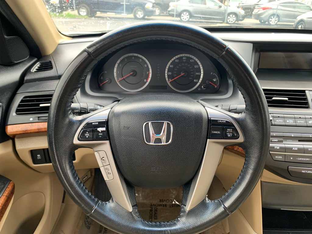 2011 Honda Accord Image 17