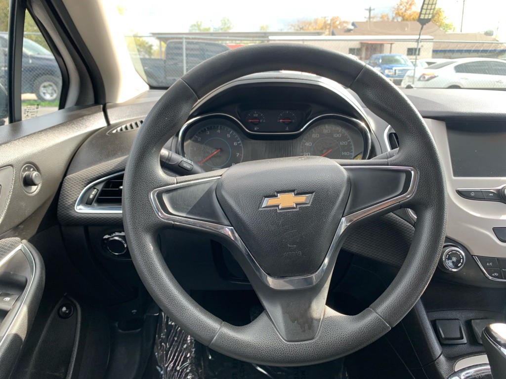2017 Chevrolet Cruze Image 13