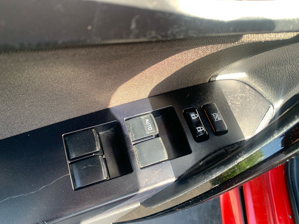 2016 Toyota Corolla Image 9