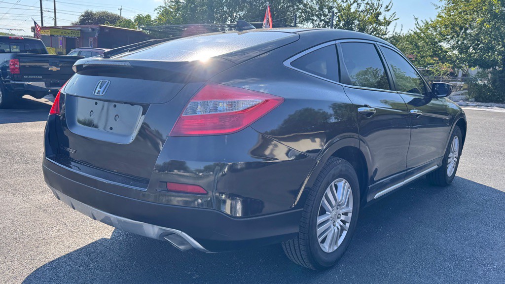 2013 Honda Crosstour Image 3