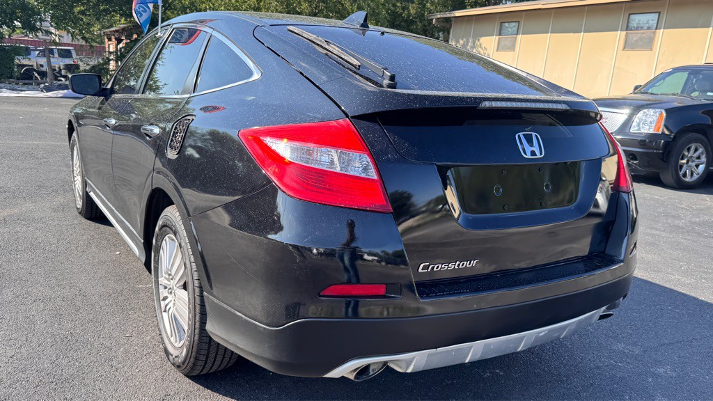 2013 Honda Crosstour Image 4