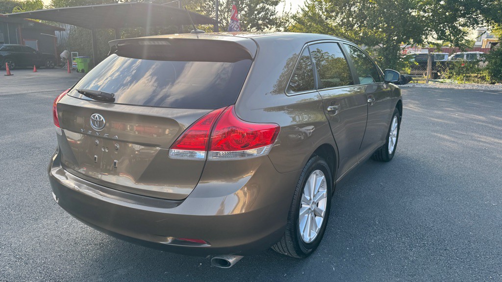 2011 Toyota Venza Image 3