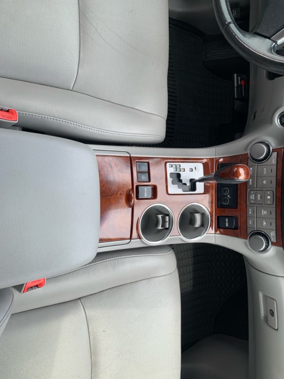 2013 Toyota Highlander Image 16
