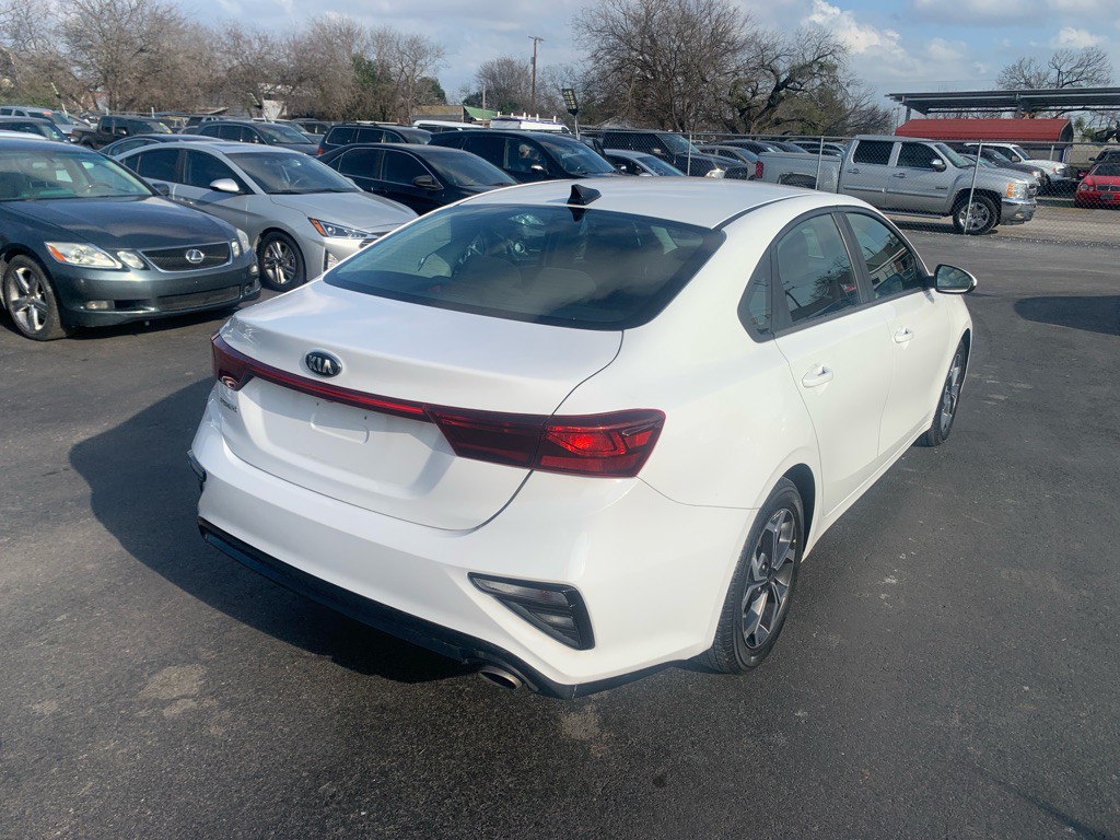 2020 Kia Forte Image 3