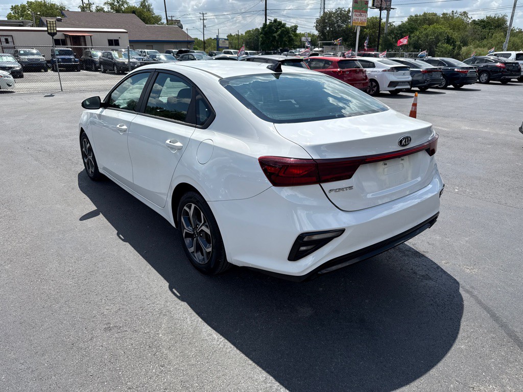 2020 Kia Forte Image 31