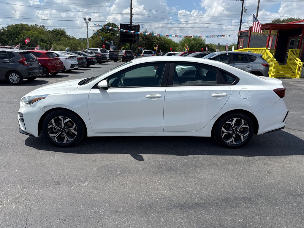 2020 Kia Forte Image 32