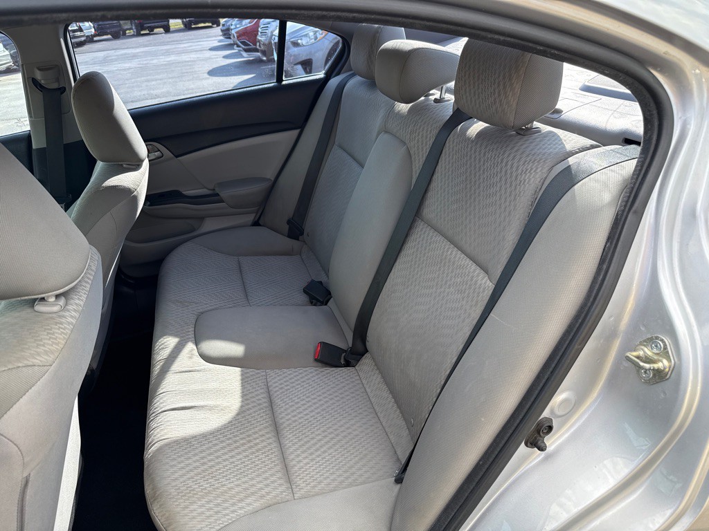 2015 Honda Civic Image 11