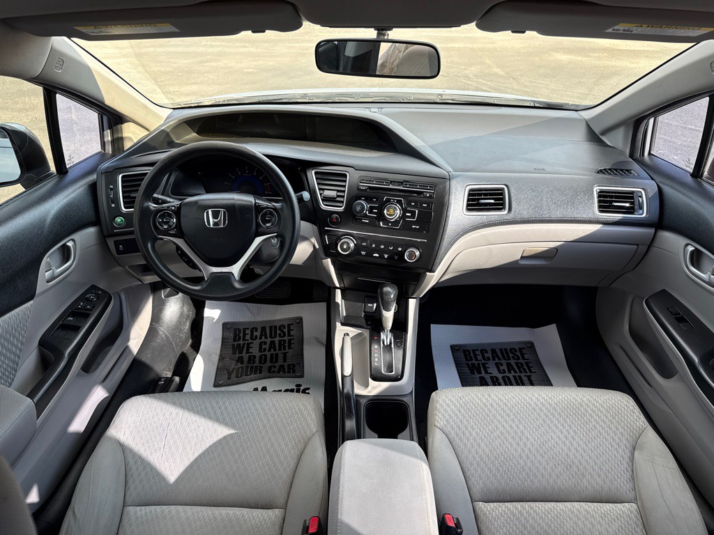 2015 Honda Civic Image 12