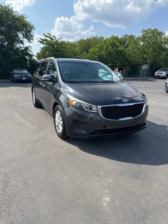 2017 Kia Sedona Image 1