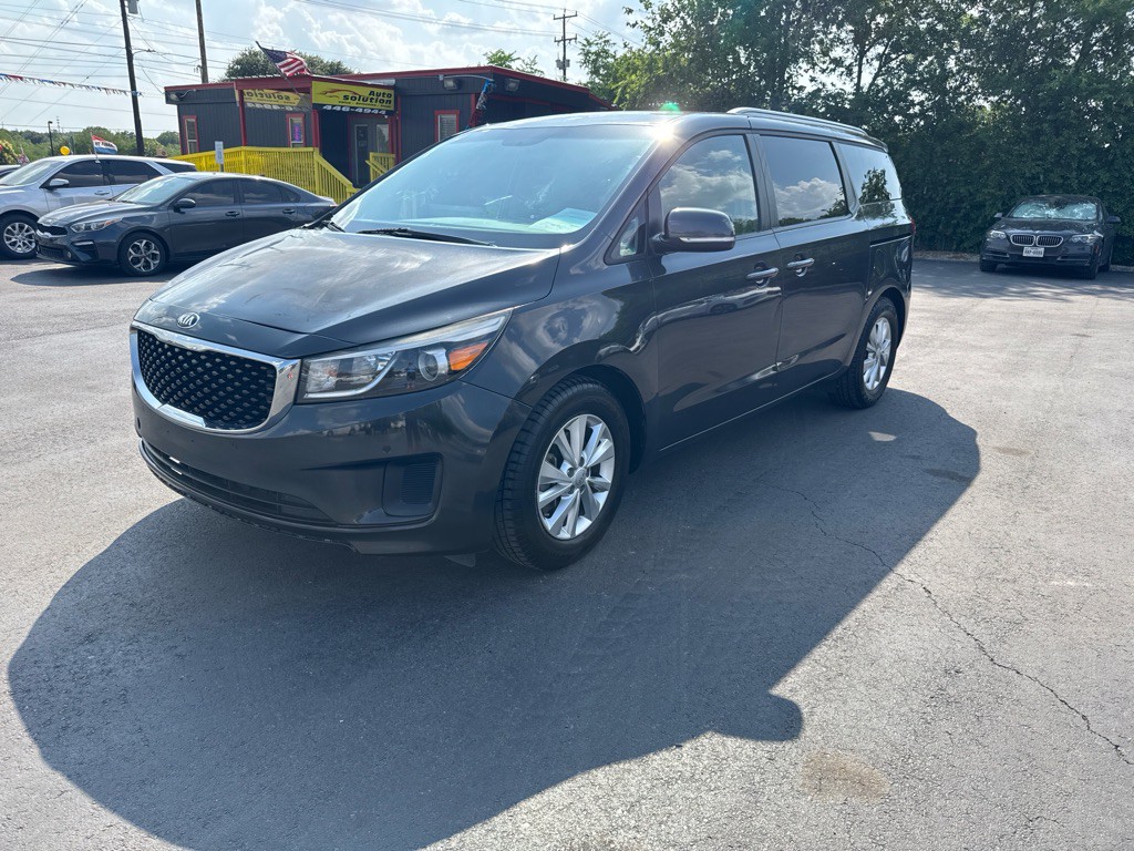2017 Kia Sedona Image 7