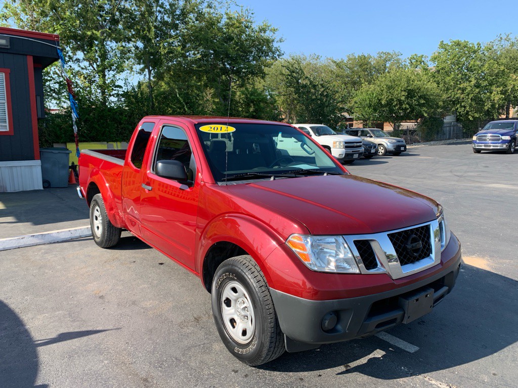 2012 Nissan Frontier Image 1