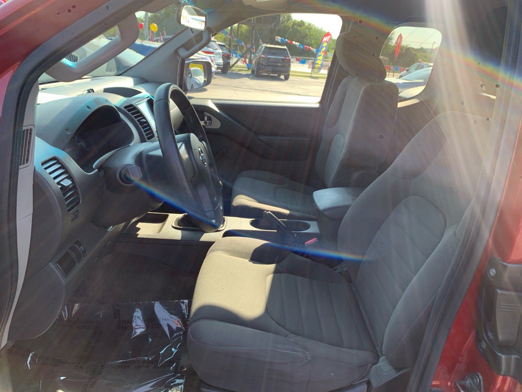 2012 Nissan Frontier Image 9