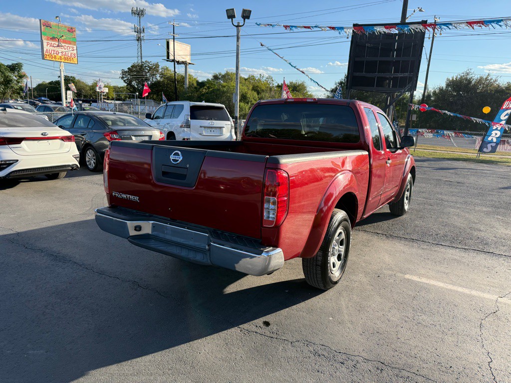 2012 Nissan Frontier Image 28