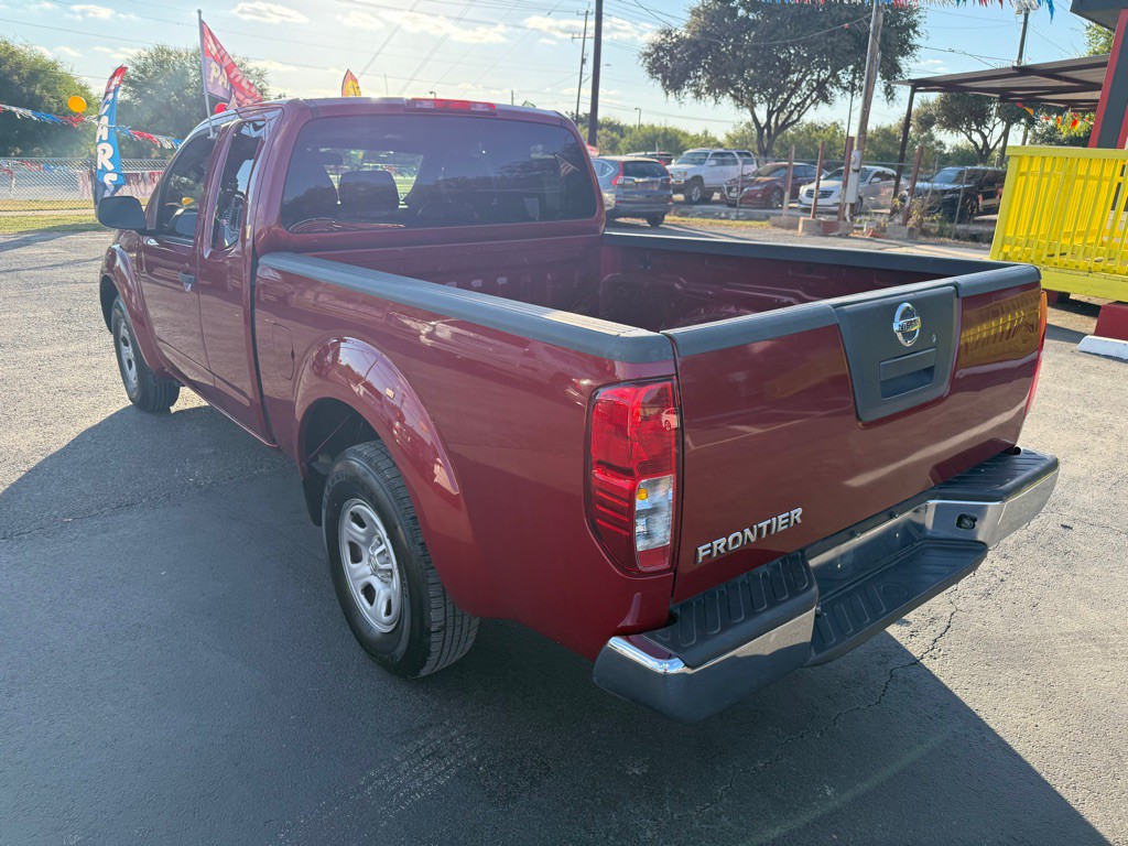 2012 Nissan Frontier Image 30
