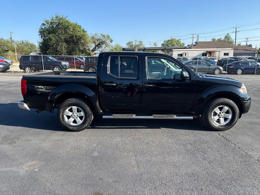 2012 Nissan Frontier Image 2
