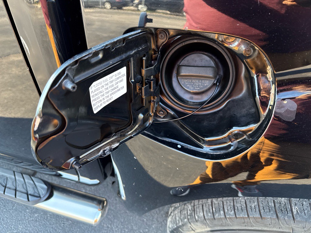 2012 Nissan Frontier Image 21