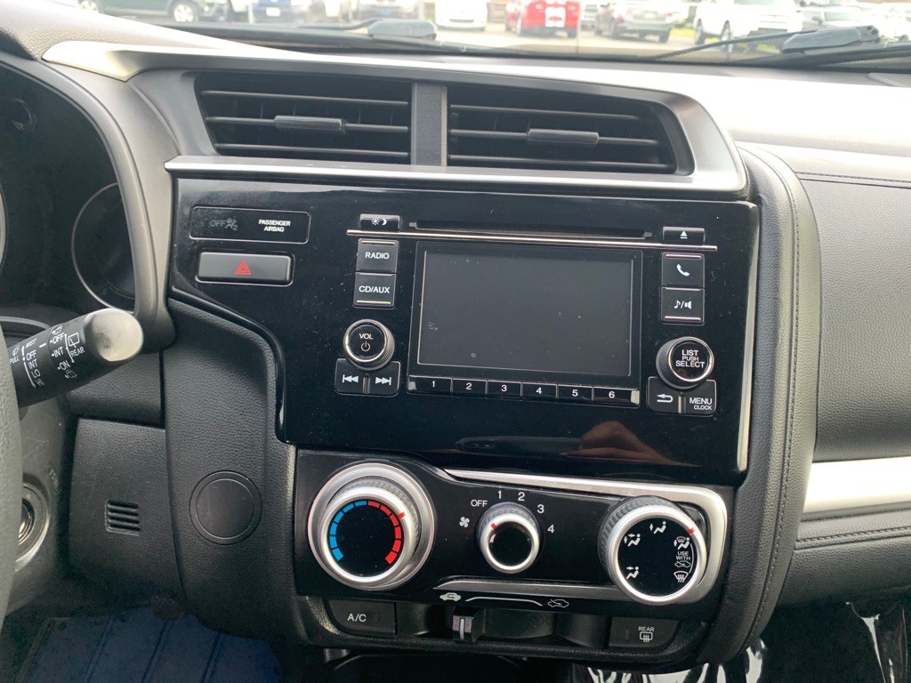 2015 Honda Fit Image 13