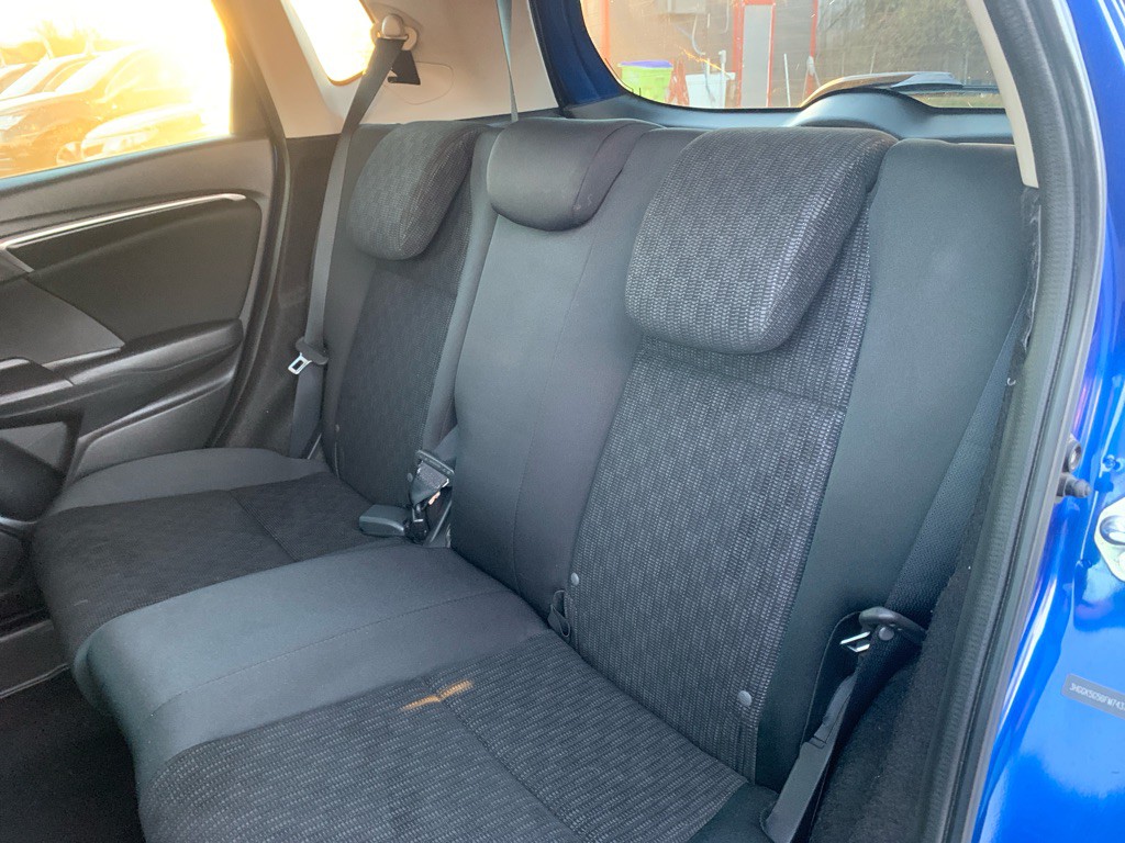 2015 Honda Fit Image 37