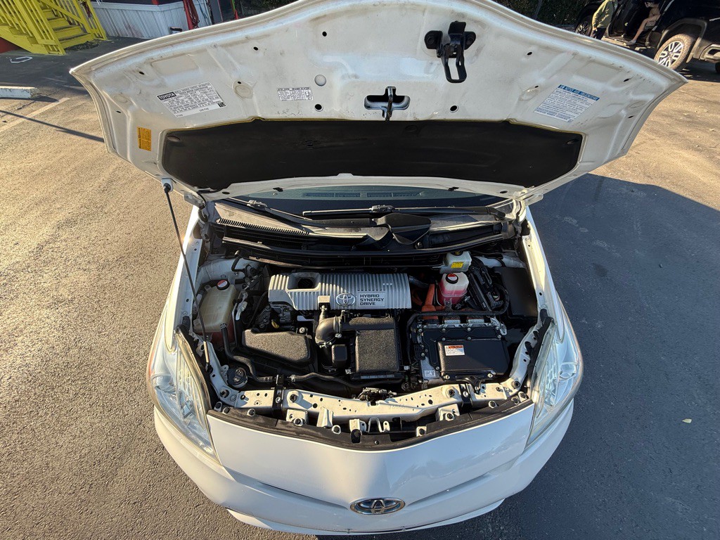 2015 Toyota Prius Image 19