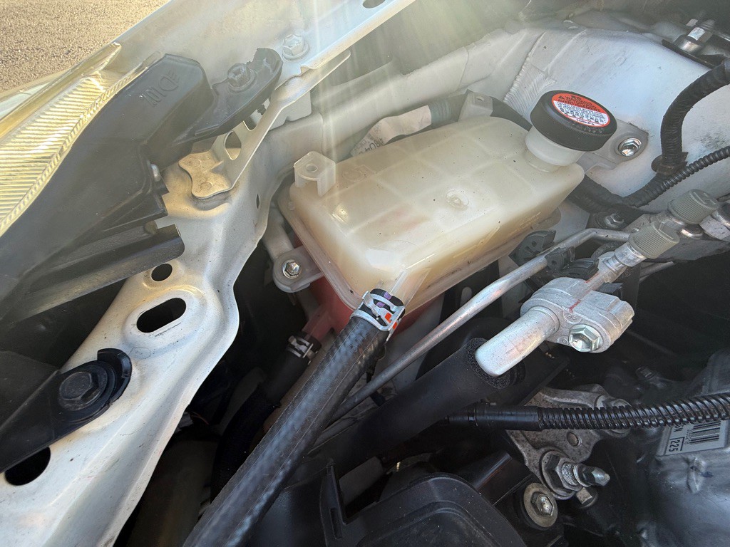 2015 Toyota Prius Image 21