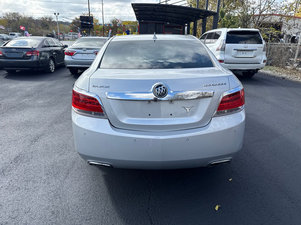 2012 Buick Lacrosse Image 4