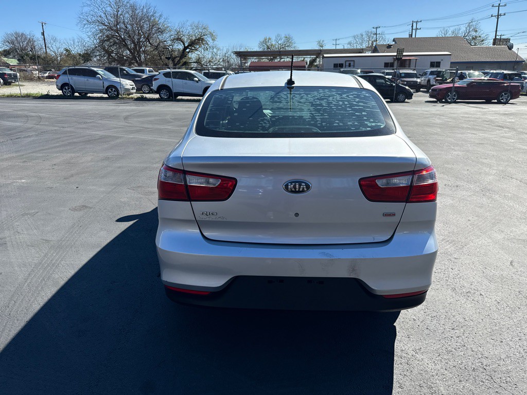 2017 Kia Rio Image 4