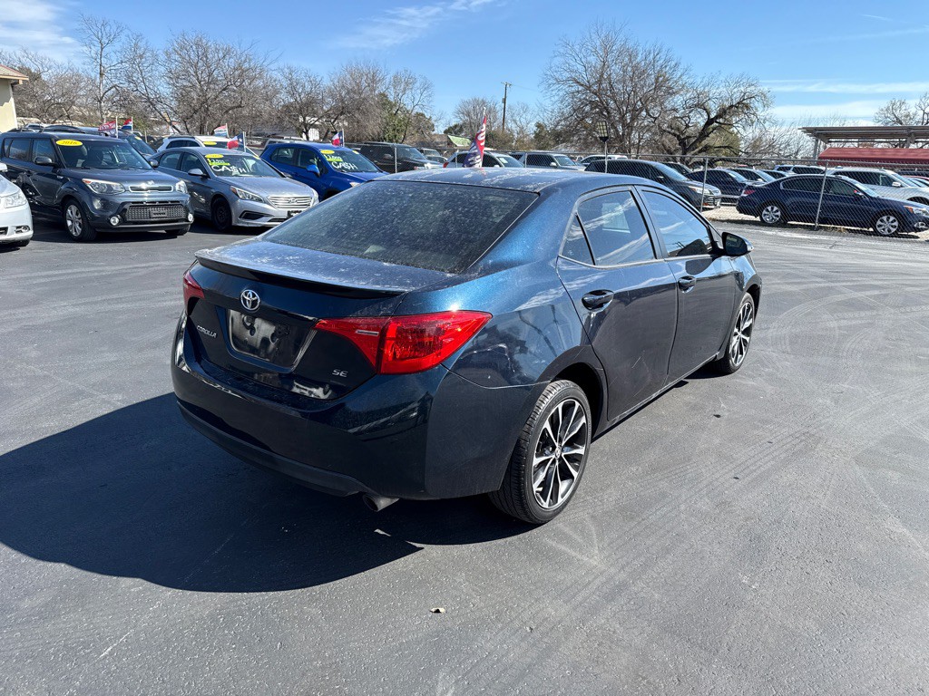 2017 Toyota Corolla Image 3