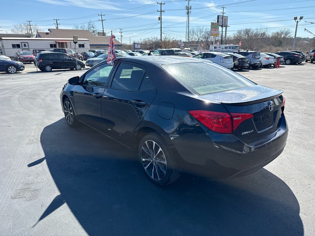 2017 Toyota Corolla Image 5