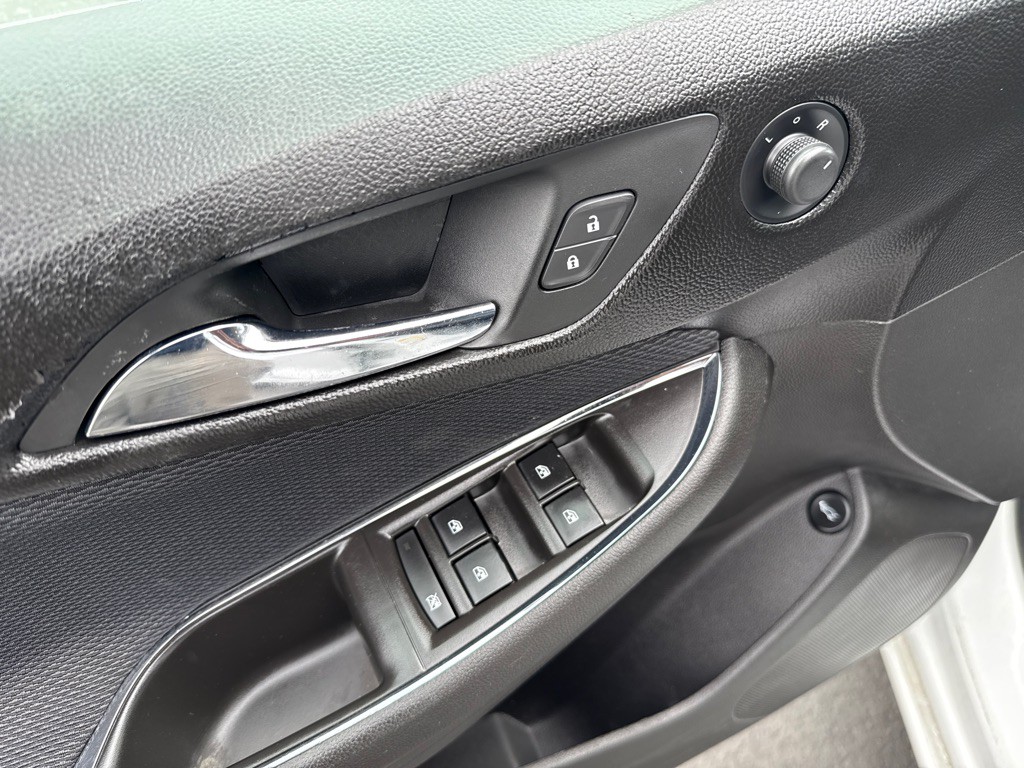 2018 Chevrolet Cruze Image 9