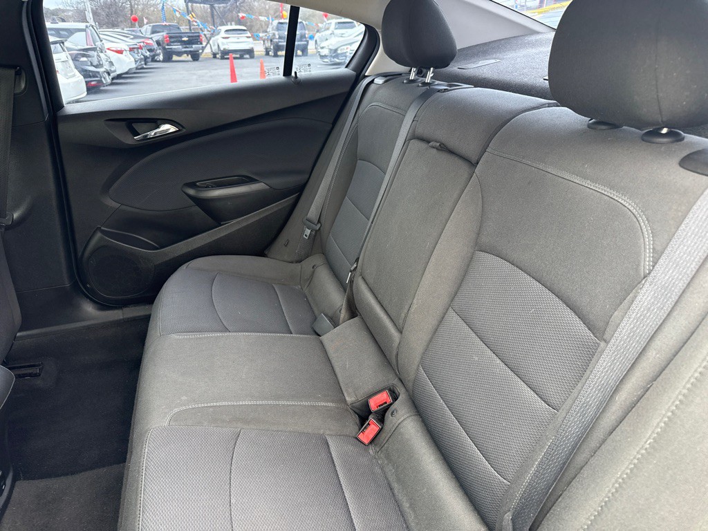 2018 Chevrolet Cruze Image 11