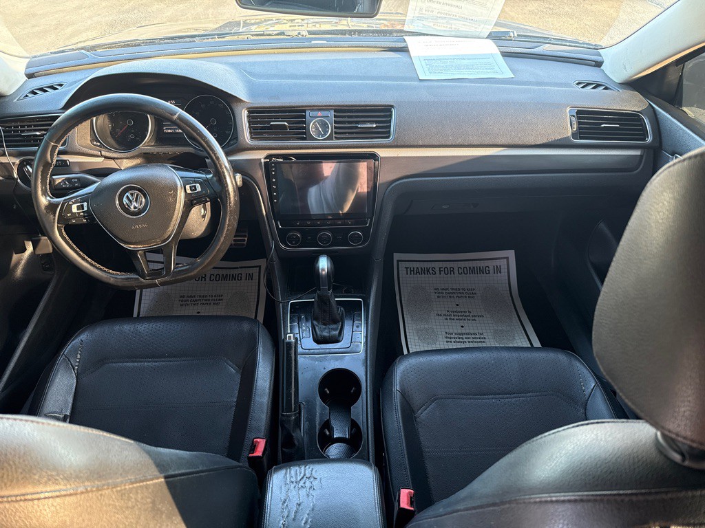 2017 Volkswagen Passat Image 12