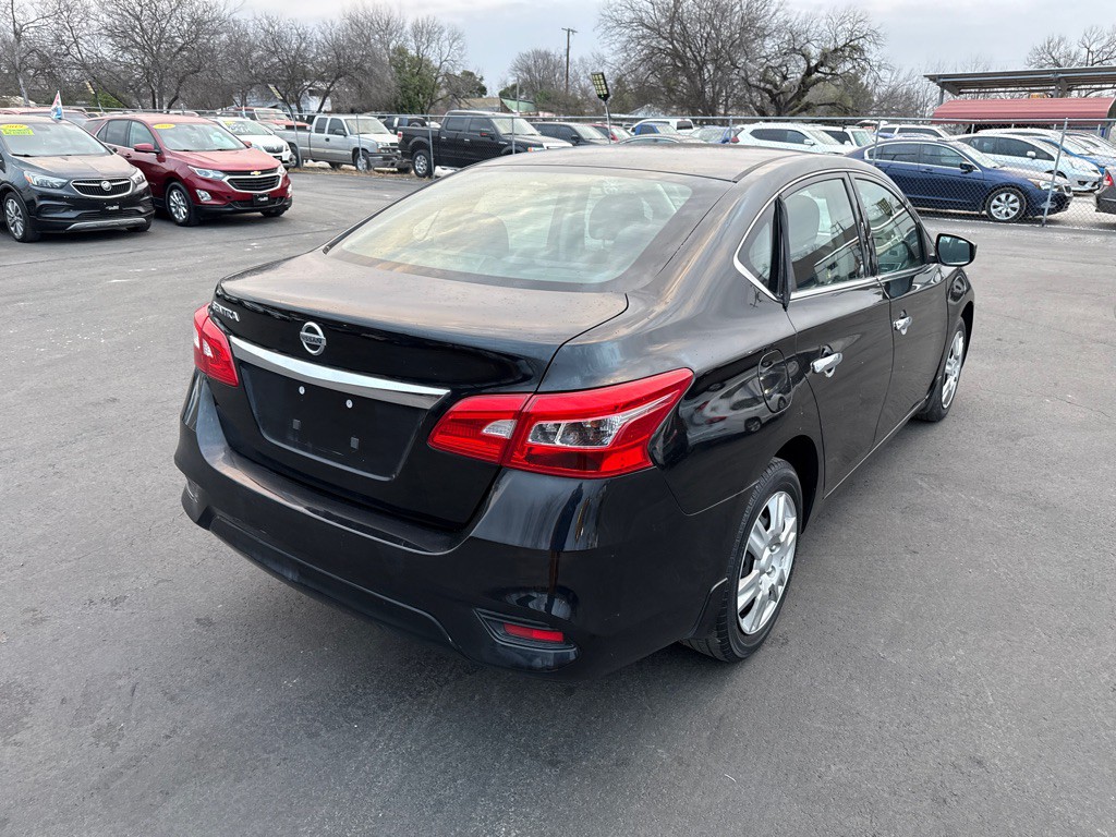2017 Nissan Sentra Image 3