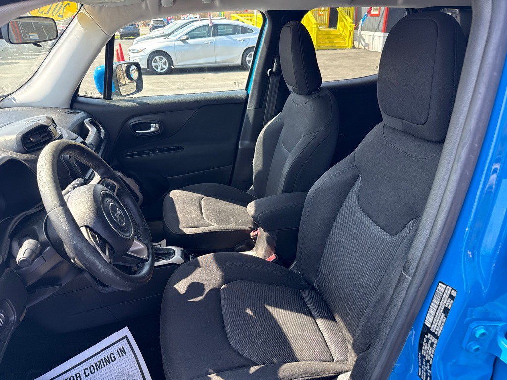 2015 Jeep Renegade Image 10