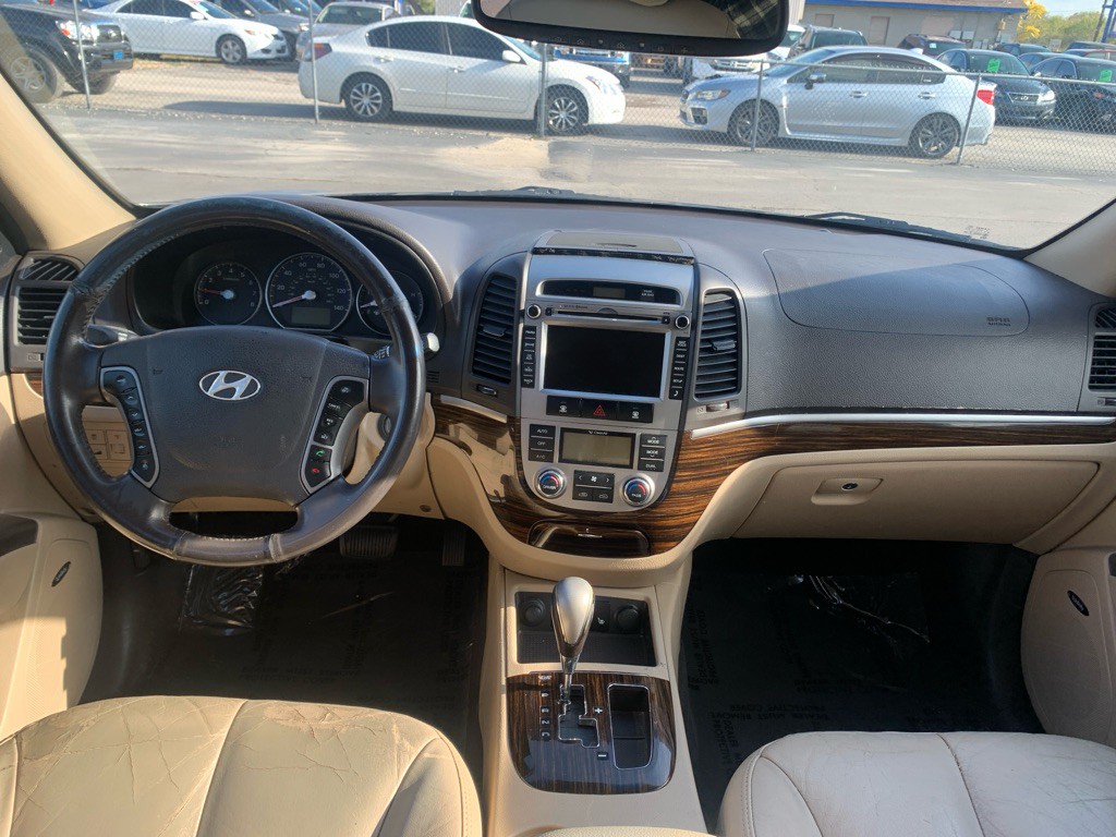 2012 Hyundai Santa Fe Image 13