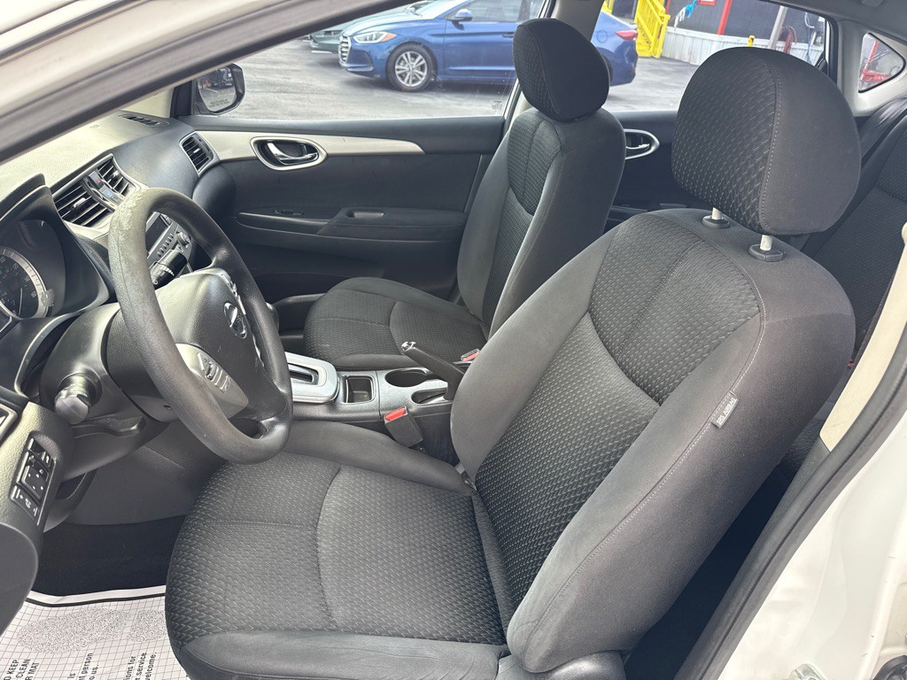 2013 Nissan Sentra Image 10