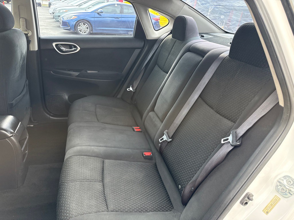 2013 Nissan Sentra Image 11