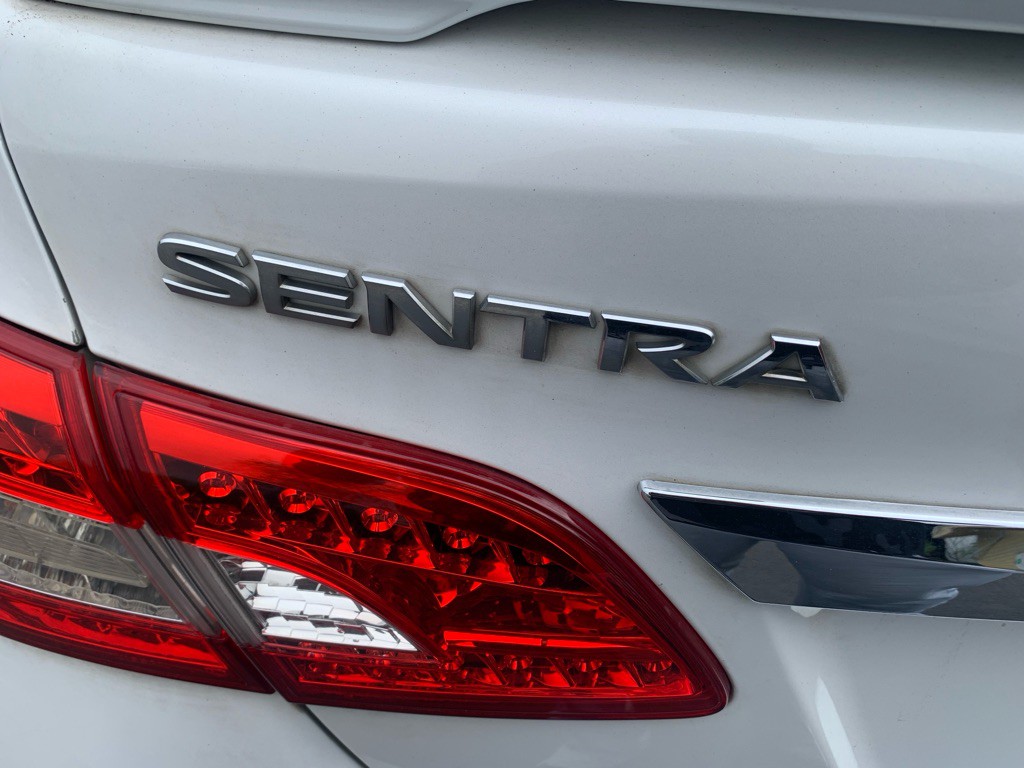 2013 Nissan Sentra Image 22
